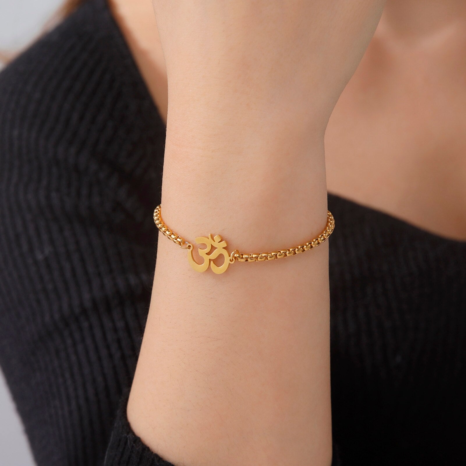 Bracelet symbole Hindou "Om"