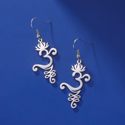 Boucles d'oreilles pendantes avec symbole Hindou "Om" style 1 plaqué argent